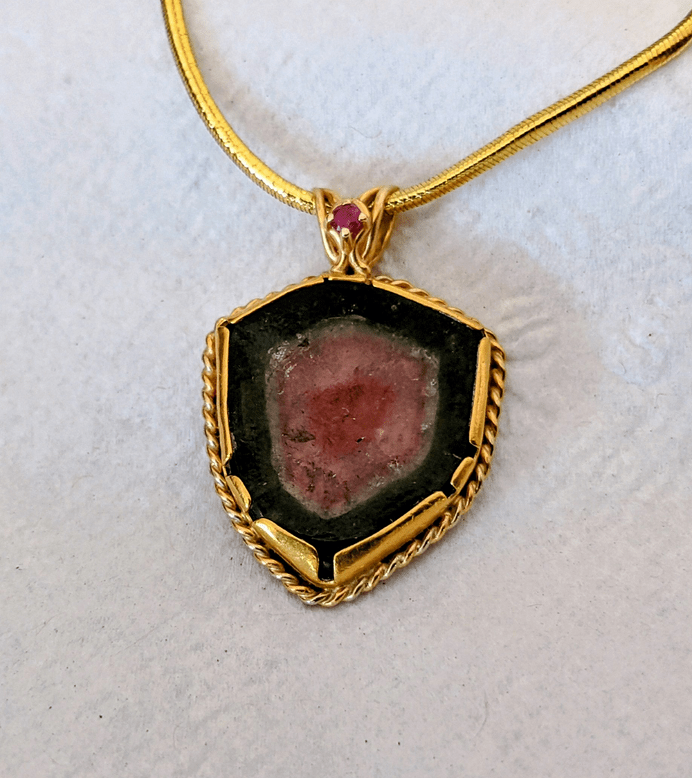 Beautiful Watermelon Tourmaline with an 18 kt. gold Bezel - Anthroposophy Shop